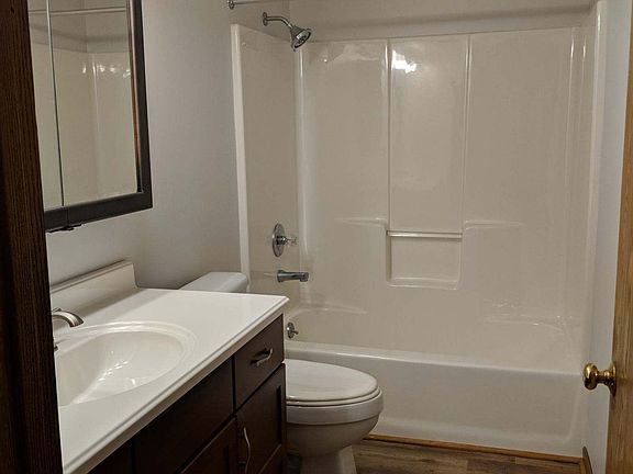 2nd image of 521 Julia St Unit 1
