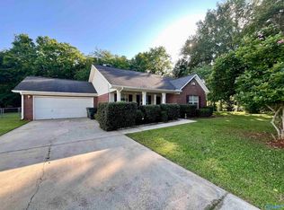 104 Maidencane Cir NE, Meridianville, AL 35759