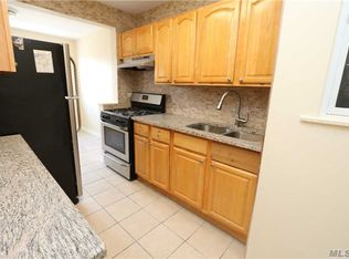 14758 70th Rd, Flushing, NY 11367