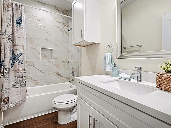 3rd image of 3521 Avenue N 1/2 Ave #3521