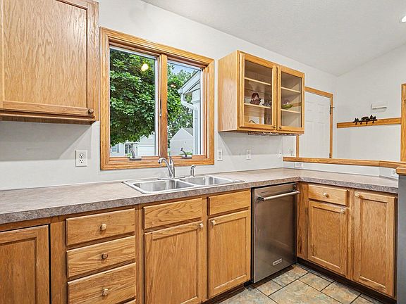 5th image of 2922 Riley Ridge Rd