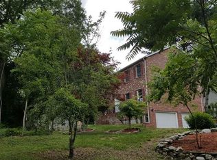 36 Old Mill Rd, Quaker Hill, CT 06375