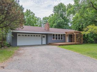 6615 Golden Ridge Dr, Eden Prairie, MN 55344