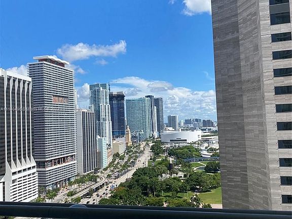 4th image of 335 Biscayne Blvd #2900