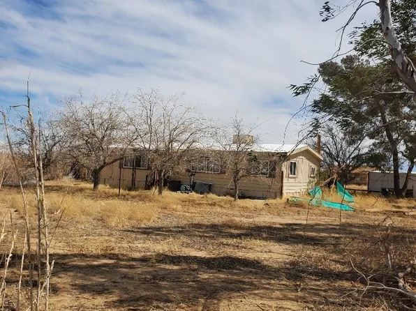 1010 N Oriole St, Inyokern, CA 93527