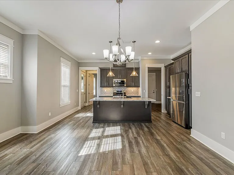 4072 Biltmore Ave — Photo 23