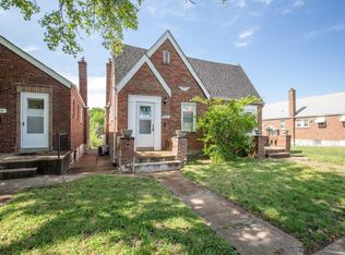 5644 Chippewa St, Saint Louis, MO 63109