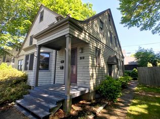 29 Admiral Kalbfus Rd, Newport, RI 02840