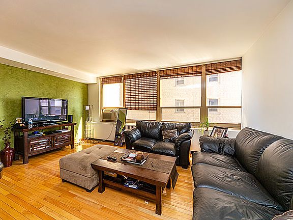 4th image of 3950 N Lake Shore Dr APT 1409