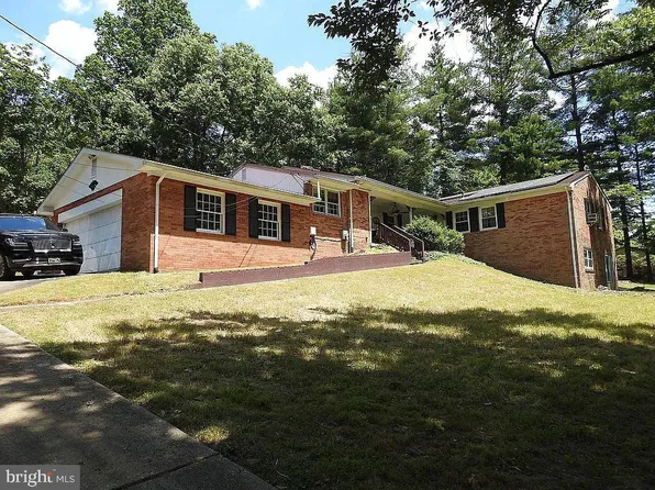 3122 Old Largo Rd, Upper Marlboro, MD 20772