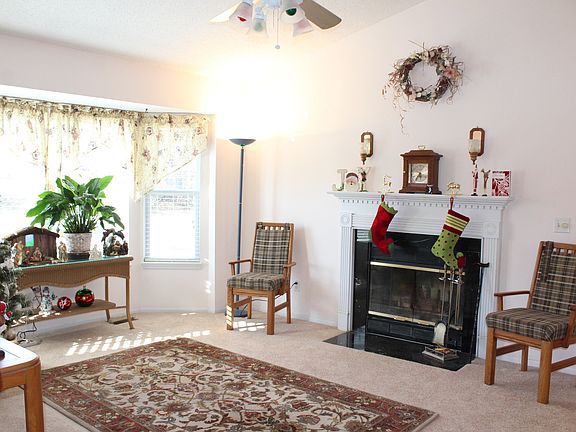 Bay and W/B fireplace