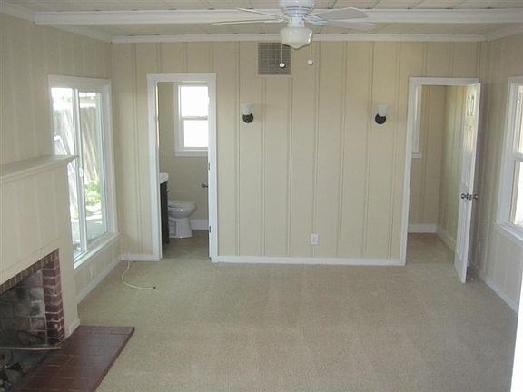 2nd image of 2123 E Lamona Ave