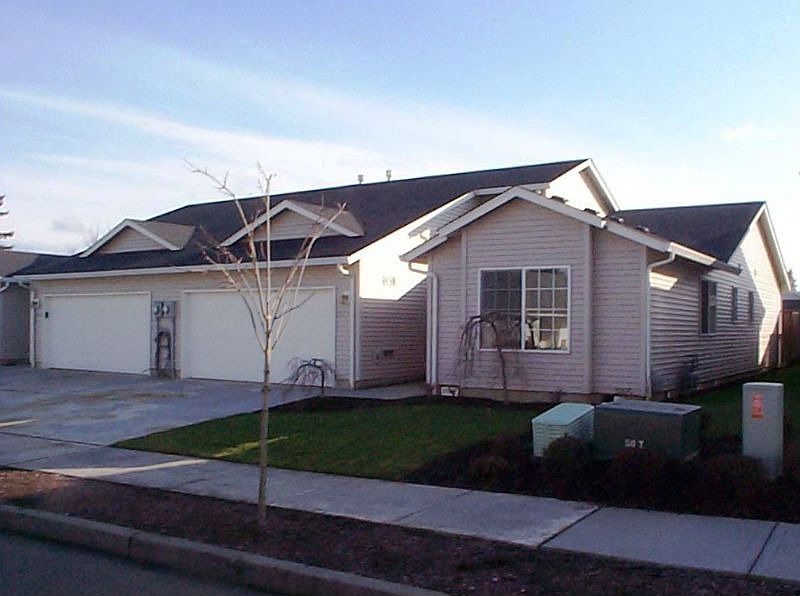 1st image of 8411 NE 56th St