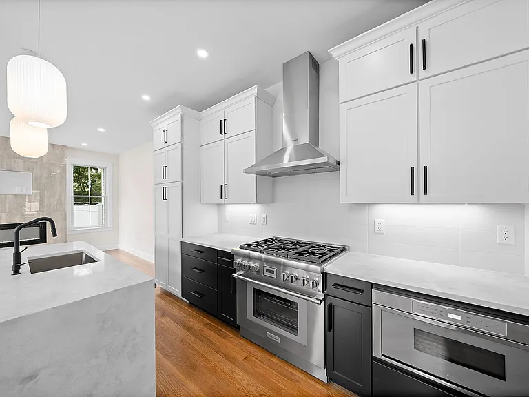 11 Jasset St #11 — Photo 8