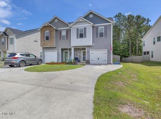242 Currituck Dr, Holly Ridge, NC 28445