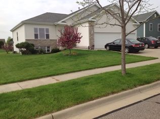 405 Sunset Dr, Lodi, WI 53555