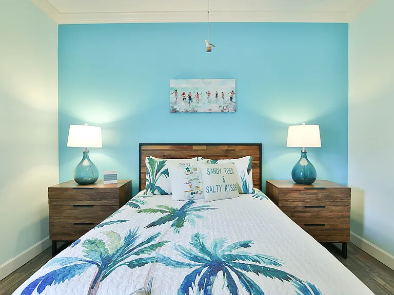 1102 Mallorca Dr — Photo 37