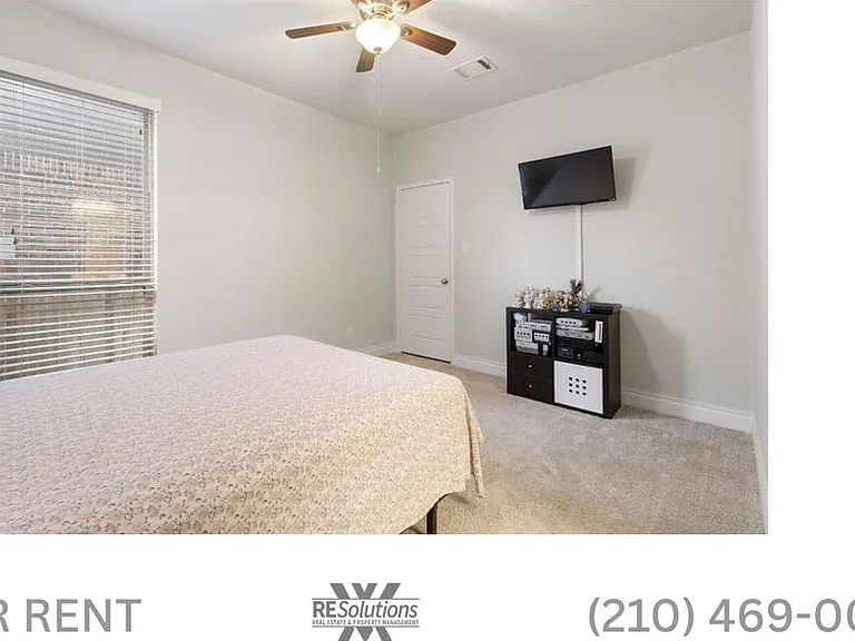 14223 Shetland Way — Photo 3