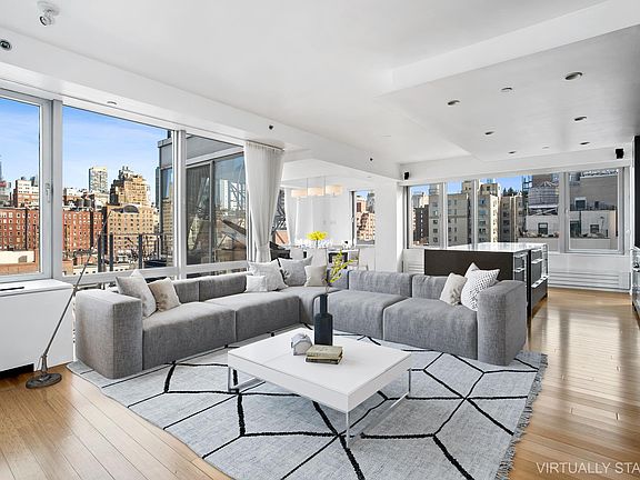 3rd image of 241 W 19th St Penthouse 3