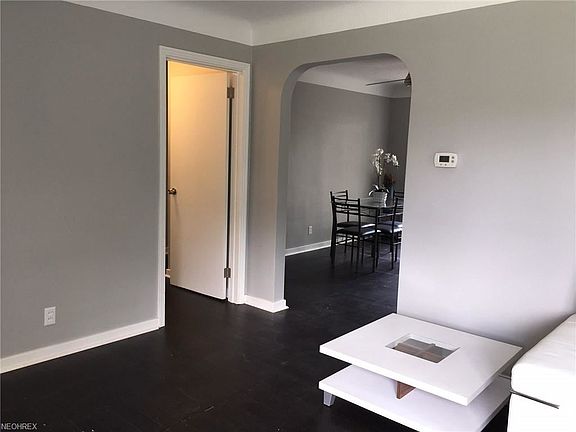 5th image of 435 E 319th St