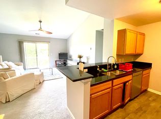 1537 Addington Ln, Ann Arbor, MI 48108