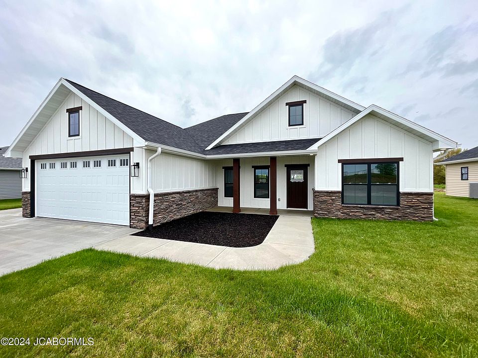 1st image of 2475 Greenside Dr