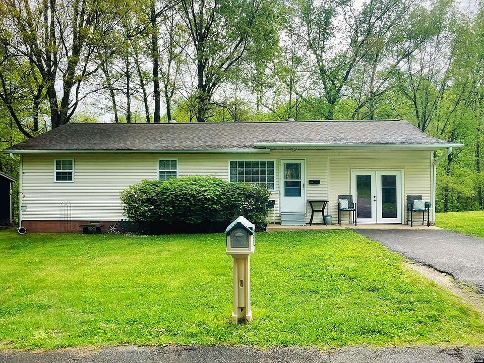 1st image of 124 Garland St