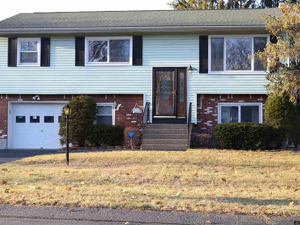 1st image of 1 Carnevale Dr