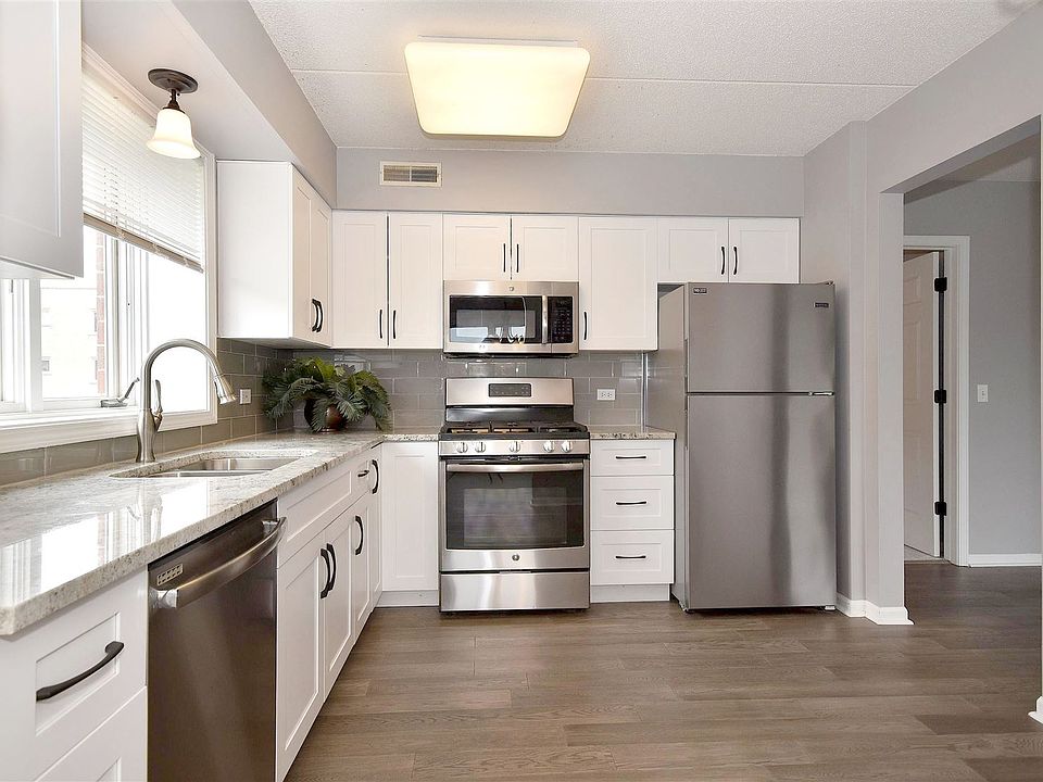 6461 W Warner Ave (19)