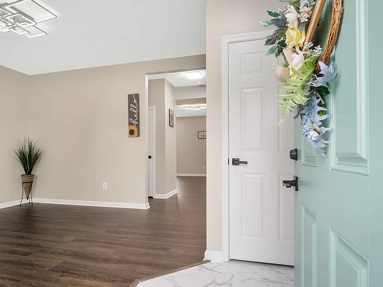 10868 White Dogwood Dr — Photo 7