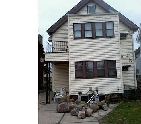 4th image of 12115 Buckingham Ave