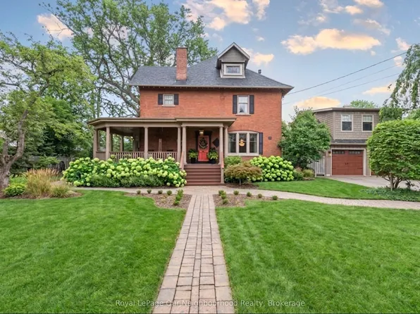 305 Trent St W, Whitby, ON L1N 1M3
