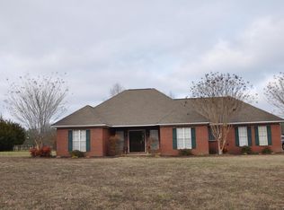 255 Haywood Rd, West Point, MS 39773