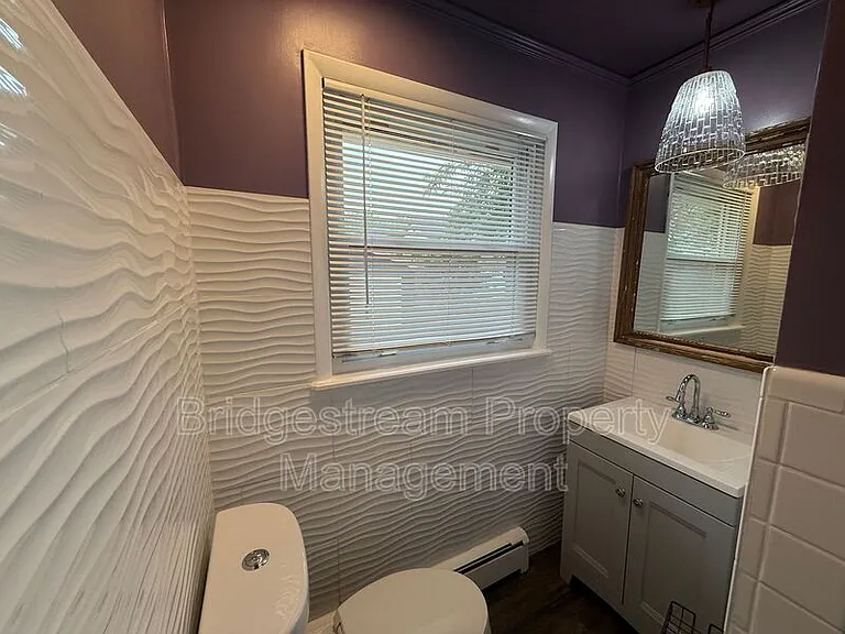 56 Telford Ave — Photo 11