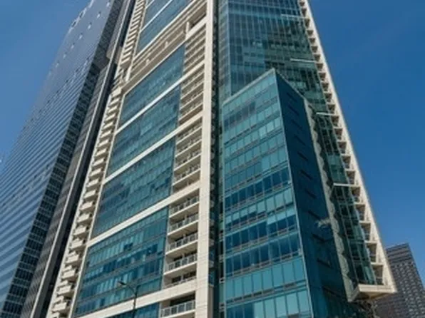 340 E Randolph St APT 6002, Chicago, IL 60601
