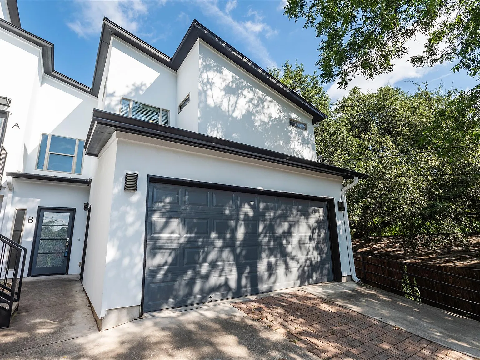 3 bed, 2.5 bath, 2248 sqft, $3,895 — Photo 1