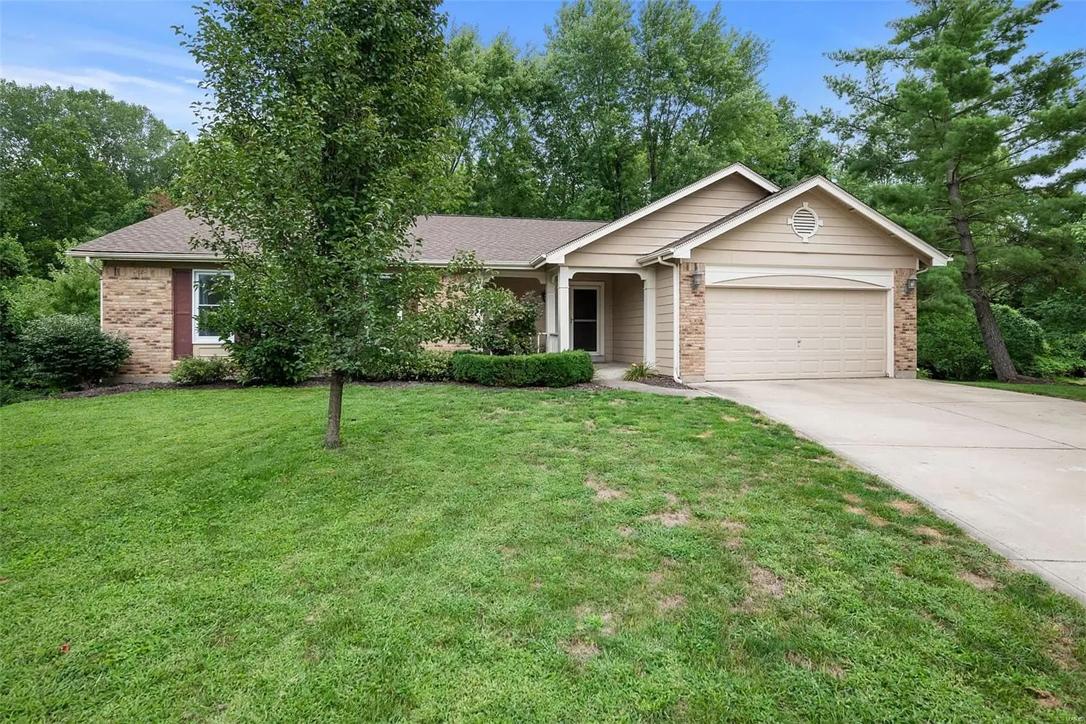 14 Fox Moor Ct photo 1