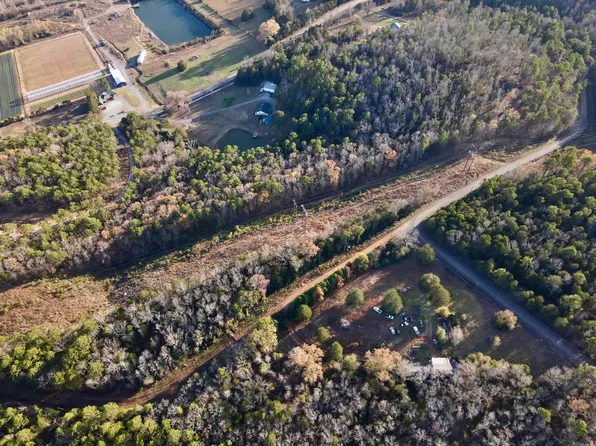 (undisclosed Address), Shirley, AR 72153