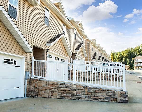1st image of 838 Big Mountain Dr
