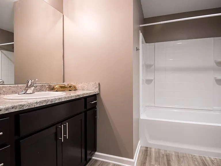 1520 Harney Street — Photo 2