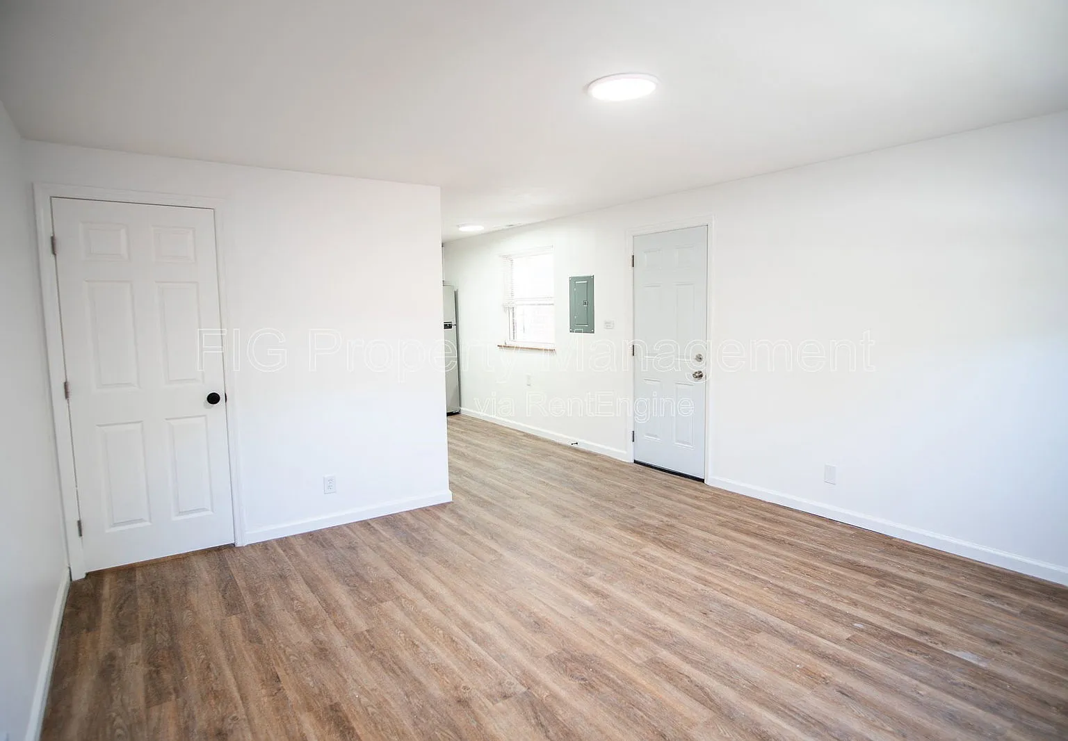 315 N Castle St — Photo 3