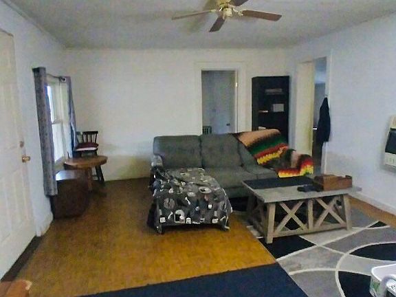 2nd image of 1306 Hickory Ave