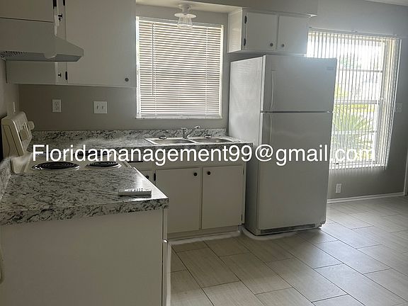 5th image of 5413 Satsuma Dr