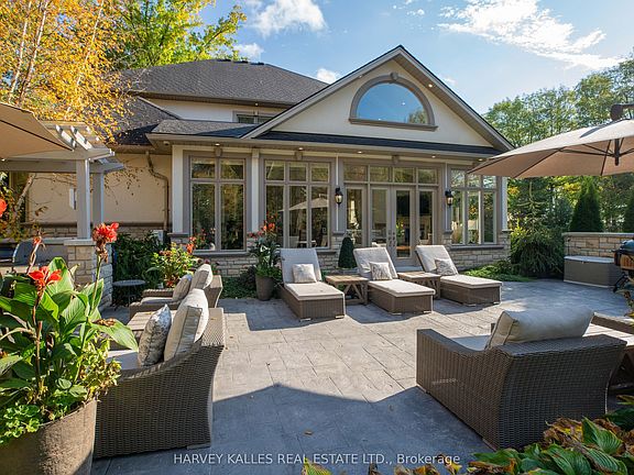 4th image of 6 Georgina Dr