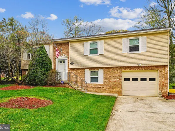 8606 Bluffwood Ln, Fort Washington, MD 20744