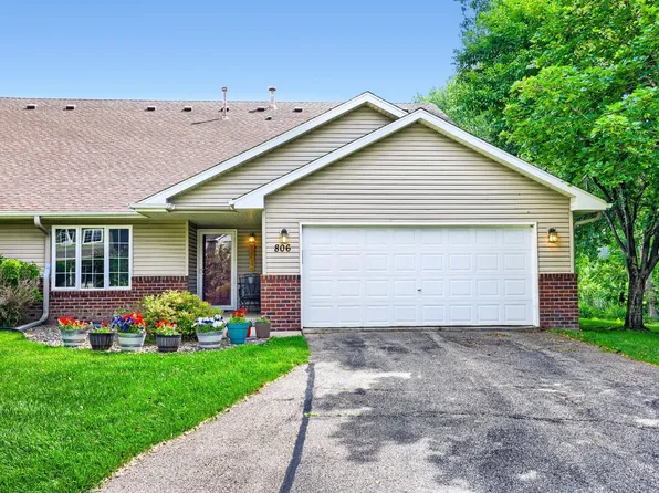 806 Boldt St, Chaska, MN 55318