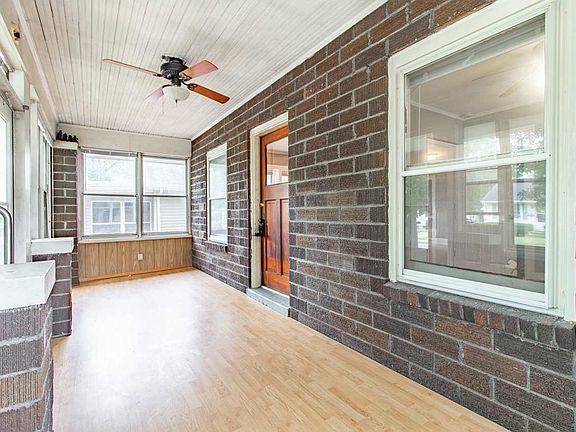 5th image of 2213 W Callender Ave