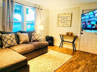 515 5th St SW UNIT C, Puyallup, WA 98371