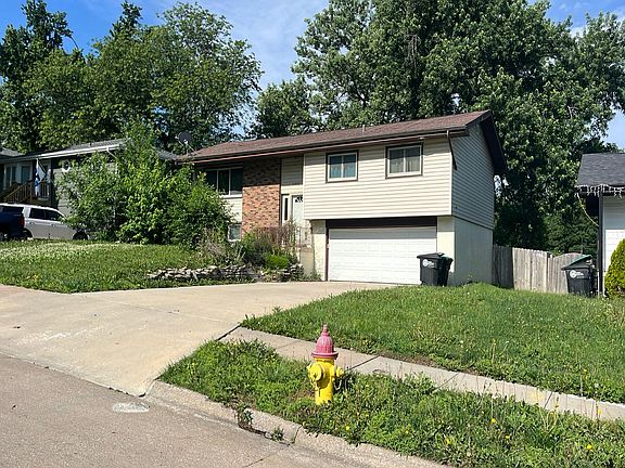 2nd image of 4922 S 91st St