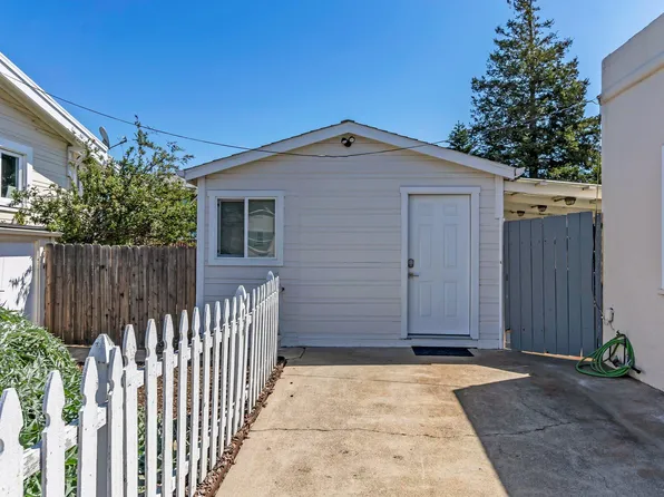 703 Mariposa Ave, Rodeo, CA 94572